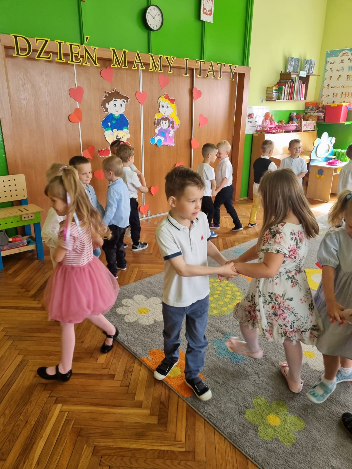 Taniec dzieci w parach