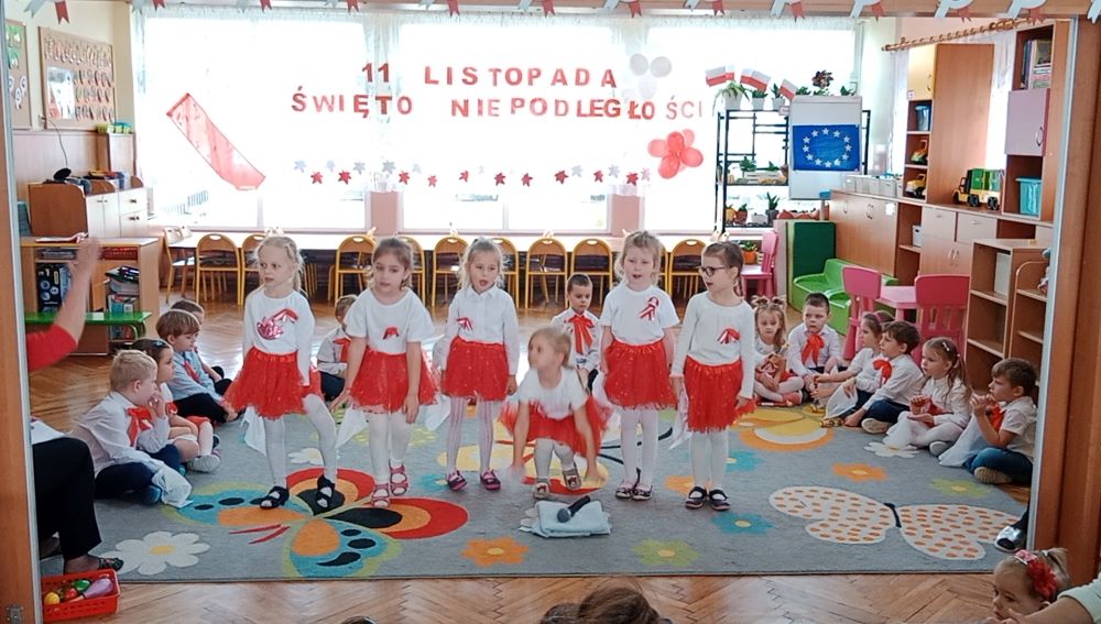 Występy Grupy Biedronek z okazji Święta Niepodległości