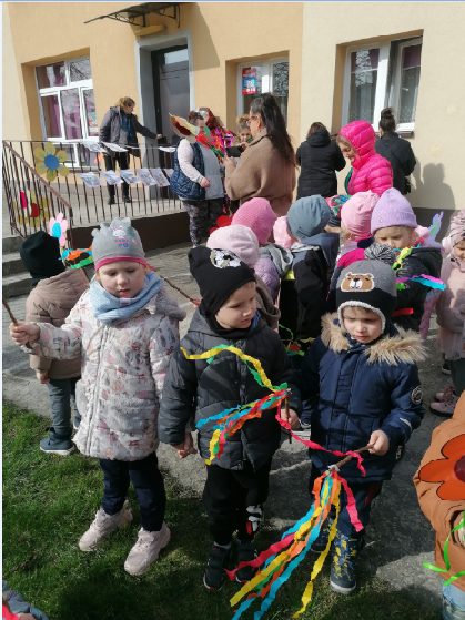 Dzieci witają "Pierwszy Dzień Wiosny"