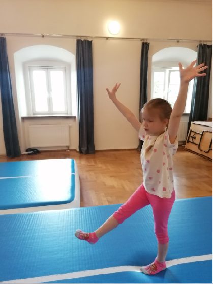 Zabawy na materacach