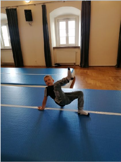 Zabawy na materacach