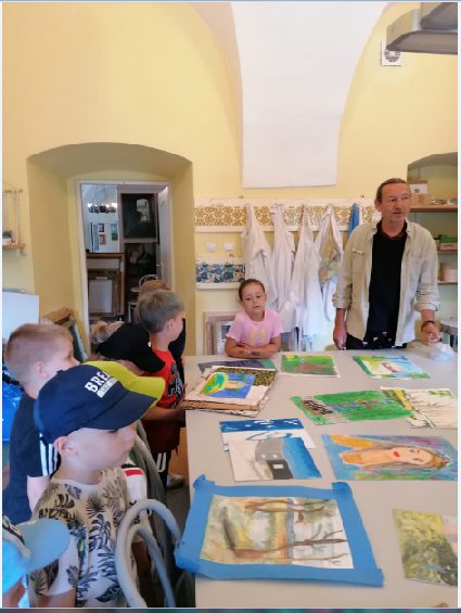 W pracowni plastycznej